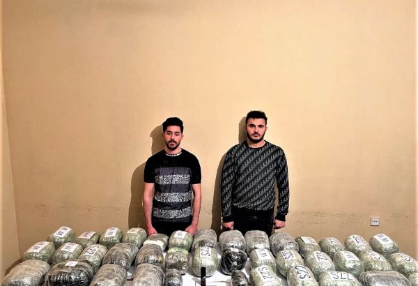 Azerbaijan detains Iranian citizens for drug smuggling (PHOTO)