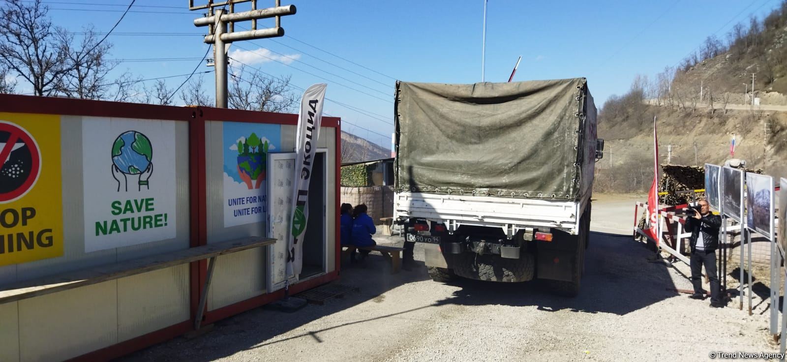 Sülhməramlılara aid 29 avtomobil Laçın yolundan maneəsiz keçib (FOTO)
