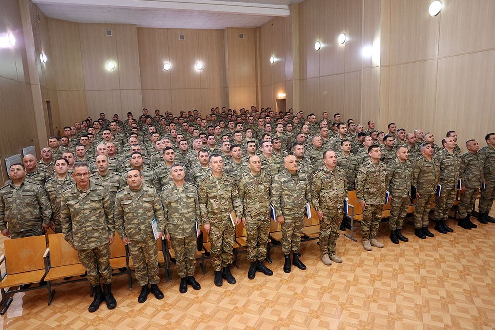 В воинских частях Азербайджана состоялось обобщающее заседание по итогам первого квартала  учебного года (ФОТО)