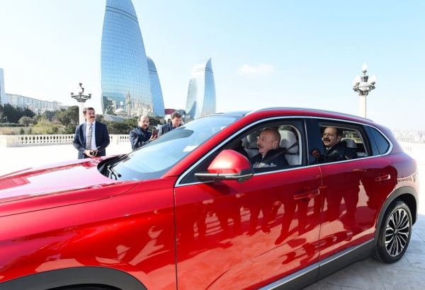 Президент Ильхам Алиев за рулем электромобиля Togg (ФОТО/ВИДЕО)