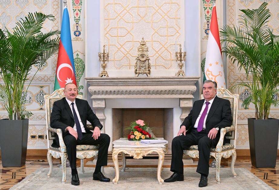 Prezident İlham Əliyevin Tacikistan Prezidenti Emoməli Rəhmon ilə təkbətək görüşü olub (FOTO/VİDEO)