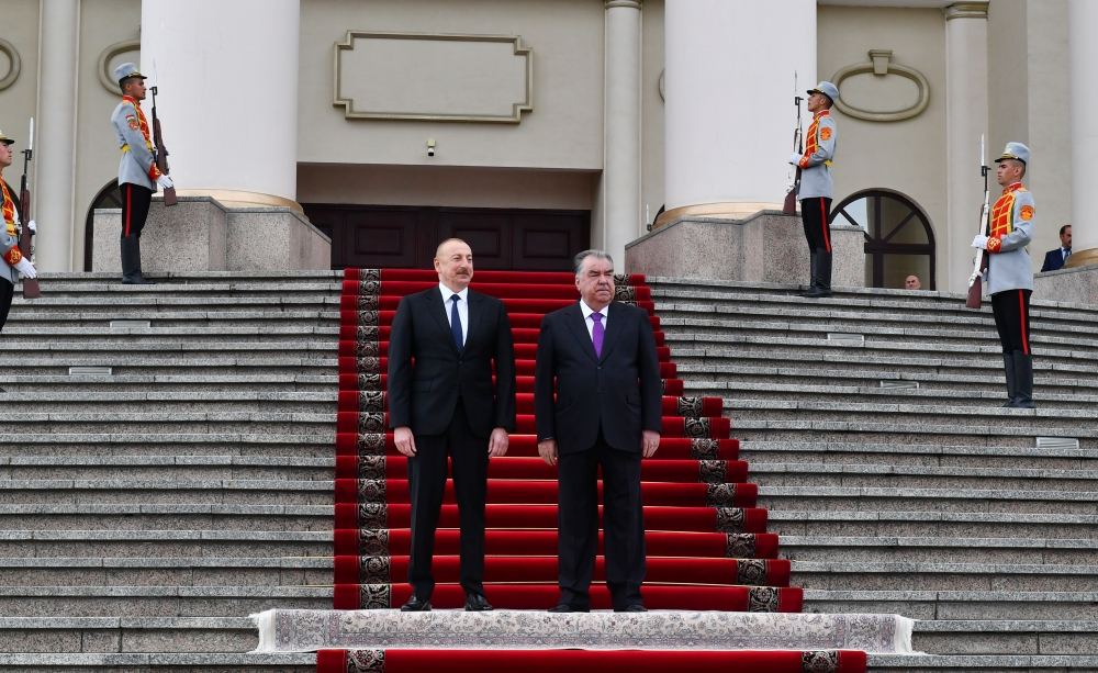 Azərbaycan Prezidenti İlham Əliyevin Düşənbədə rəsmi qarşılanma mərasimi olub (FOTO)