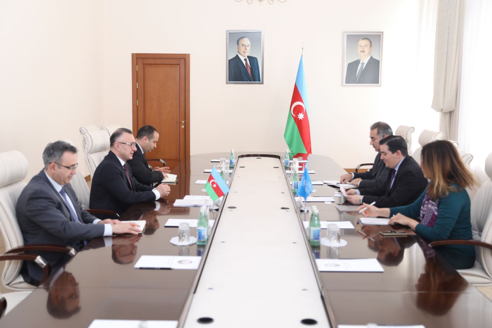 В минздраве Азербайджана состоялась встреча с представителем ООН (ФОТО)