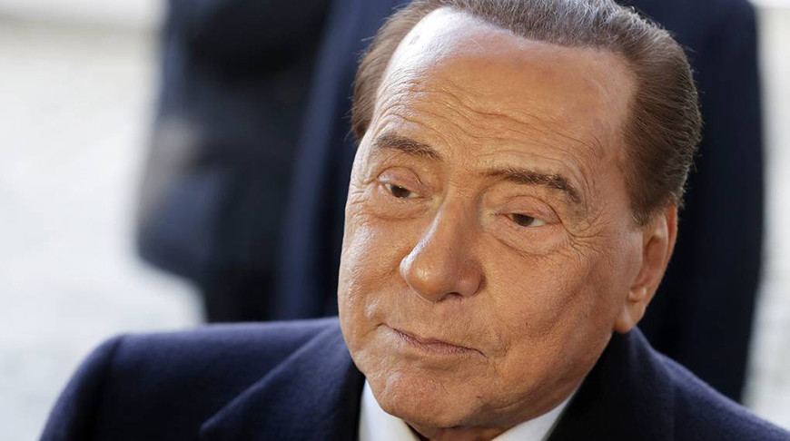 Берлускони перевели из отделения интенсивной терапии в обычную палату