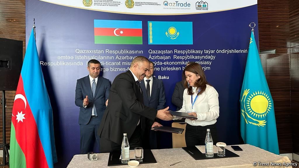 Между Казахстаном и Азербайджаном подписаны бизнес-контракты (ФОТО)