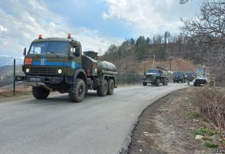 Big convoy of Russian peacekeepers moves freely along Azerbaijan's Lachin-Khankendi road (PHOTO)