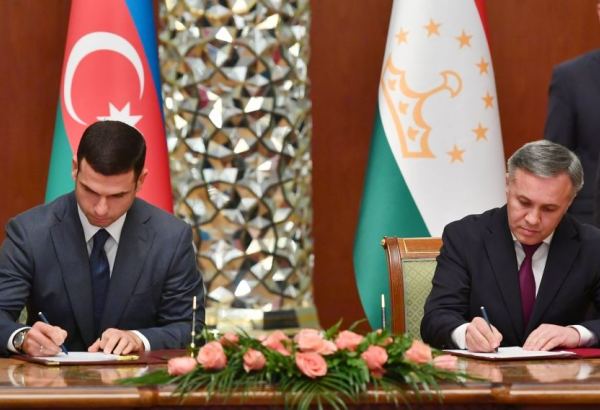 Подписан Меморандум о взаимопонимании между Агентством Азербайджана по развитию МСБ и Торгово-промышленной палатой Таджикистана