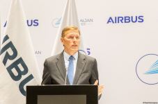 Azerbaijan Airlines orders 12 A320neo Family aircraft (PHOTO)