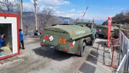 Russian peacekeepers' convoy moves freely along Azerbaijan's Lachin-Khankendi road (PHOTO)