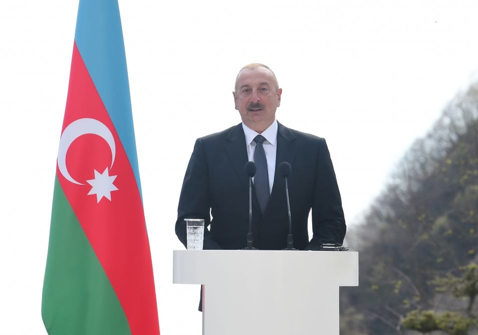 President Ilham Aliyev and Prime Minister of Georgia Irakli Garibashvili make press statements (PHOTO/VIDEO)