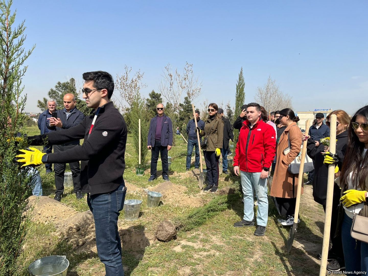 Ulu öndər Heydər Əliyevin 100 illiyinə həsr olunmuş ağacəkmə aksiyası keçirilib (FOTO)