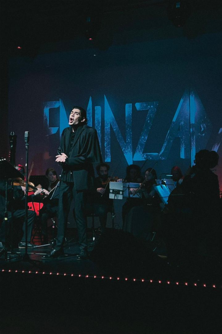 Эмин Эминзаде выступил с сольным концертом в Лондоне (ФОТО)