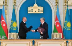 Azerbaijan, Kazakhstan sign documents (PHOTO/VIDEO)