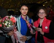 Азербайджанские гимнастки вернулись из Франции с медалями (ФОТО)