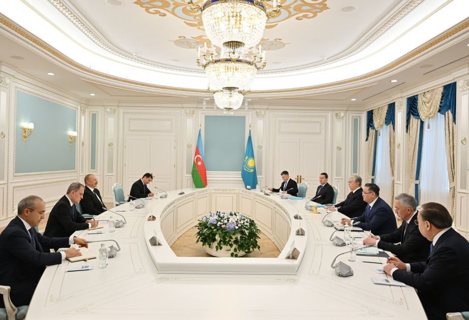 В Астане состоялась встреча Президента Ильхама Алиева с Президентом Касым-Жомартом Токаевым в узком составе (ВИДЕО)