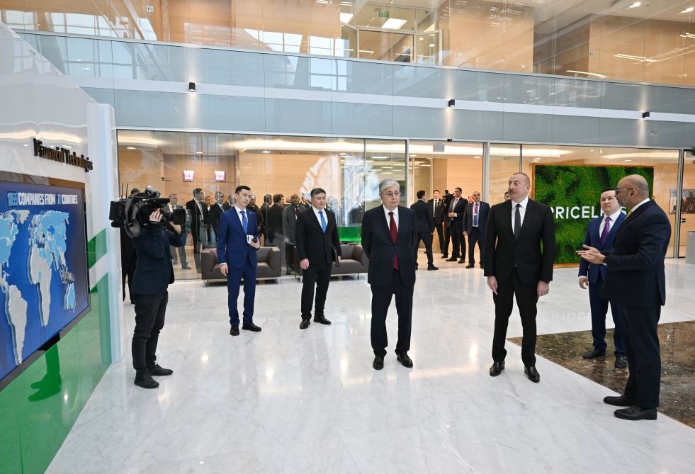 Президенты Азербайджана и Казахстана побывали в Международном финансовом центре "Астана" (ФОТО) (Дополнено)