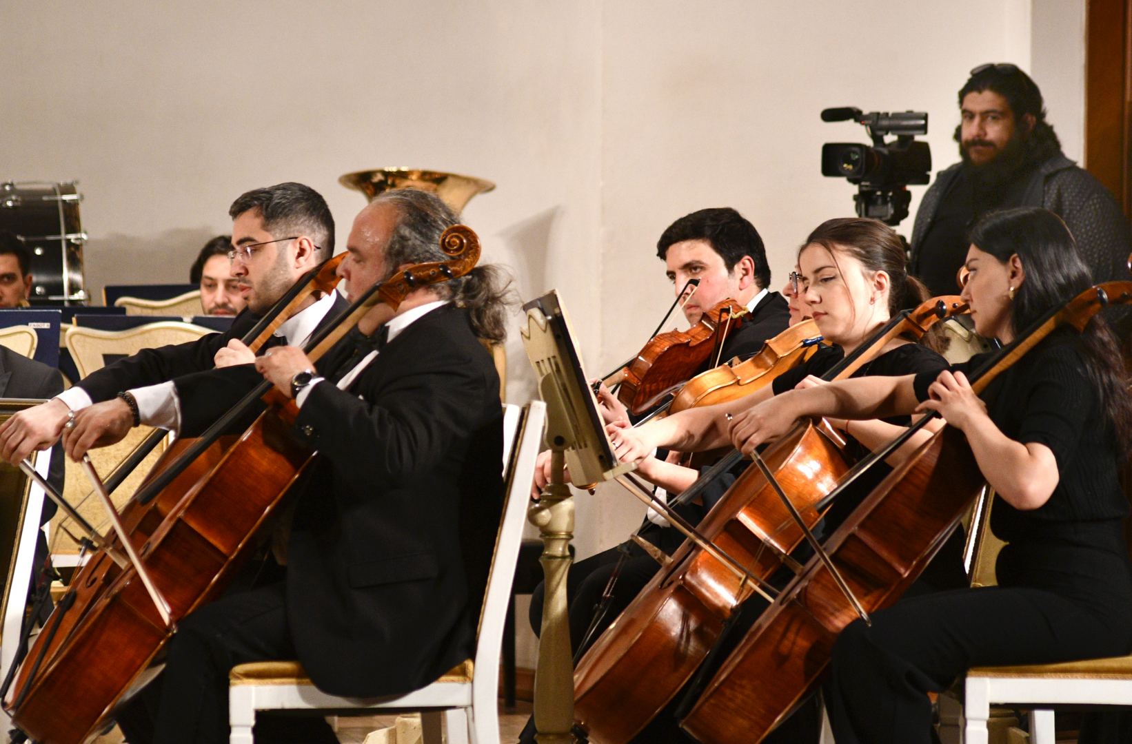 Изысканный  вечер с потомком династии Бюльбюля - на волнах прекрасной музыки (ФОТО/ВИДЕО)