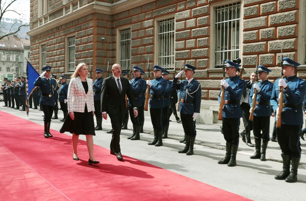В Сараево состоялась церемония официальной встречи Президента Азербайджана Ильхама Алиева (ФОТО/ВИДЕО)
