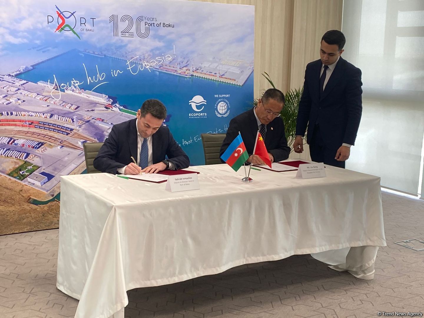 Bakı Limanı Çinin ən böyük limanlarında olan Qinqdao Limanı ilə anlaşma memorandumu imzalayıb (FOTO)