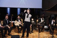 Как исполнять сердцем и душою – молодежный вечер в Баку (ФОТО)