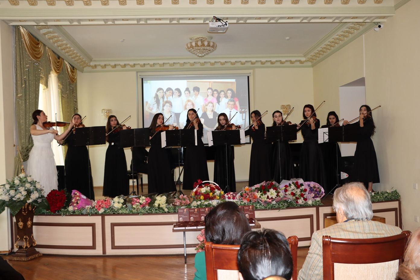 В Баку состоялся торжественный вечер, посвященный юбилею Хаджар Бабаевой (ФОТО)