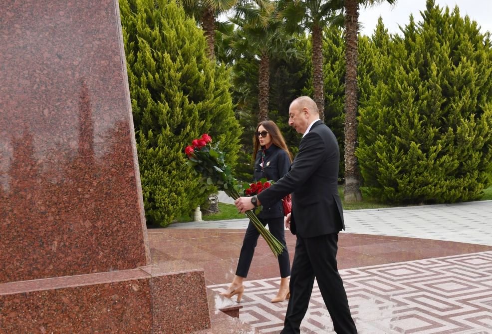 President Ilham Aliyev, First Lady Mehriban Aliyeva visit Salyan district (PHOTO/VIDEO)