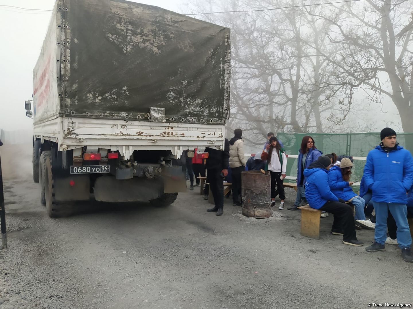 Sülhməramlılara aid 39 avtomobil Laçın yolundan maneəsiz keçib (FOTO)