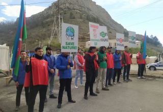 Акция протеста на Лачинской дороге продолжается 129-й день (ФОТО)