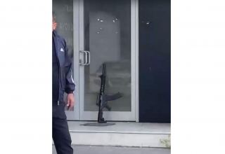 На здание правящей партии в Турции совершено вооруженное нападение (ФОТО)