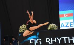 Пластика и красота движений - лучшие моменты первого дня соревнований Кубка мира FIG по художественной гимнастике в Баку (ФОТО)
