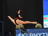 Bədii gimnastika üzrə FIG Dünya Kubokunun ilk gününün maraqlı anları (FOTO)