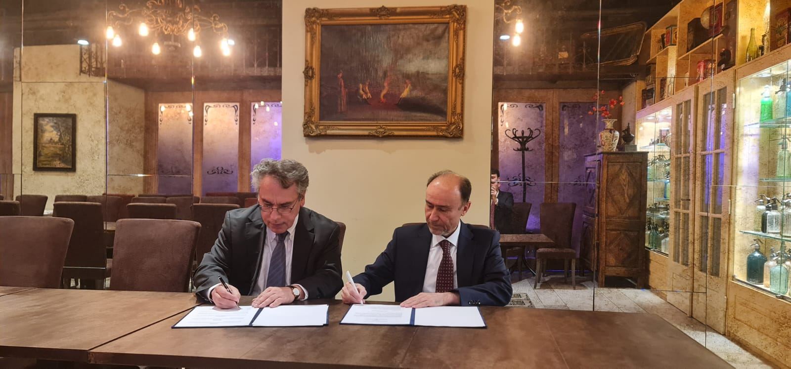 Ассоциации банков Азербайджана и Венгрии подписали меморандум о сотрудничестве (ФОТО)