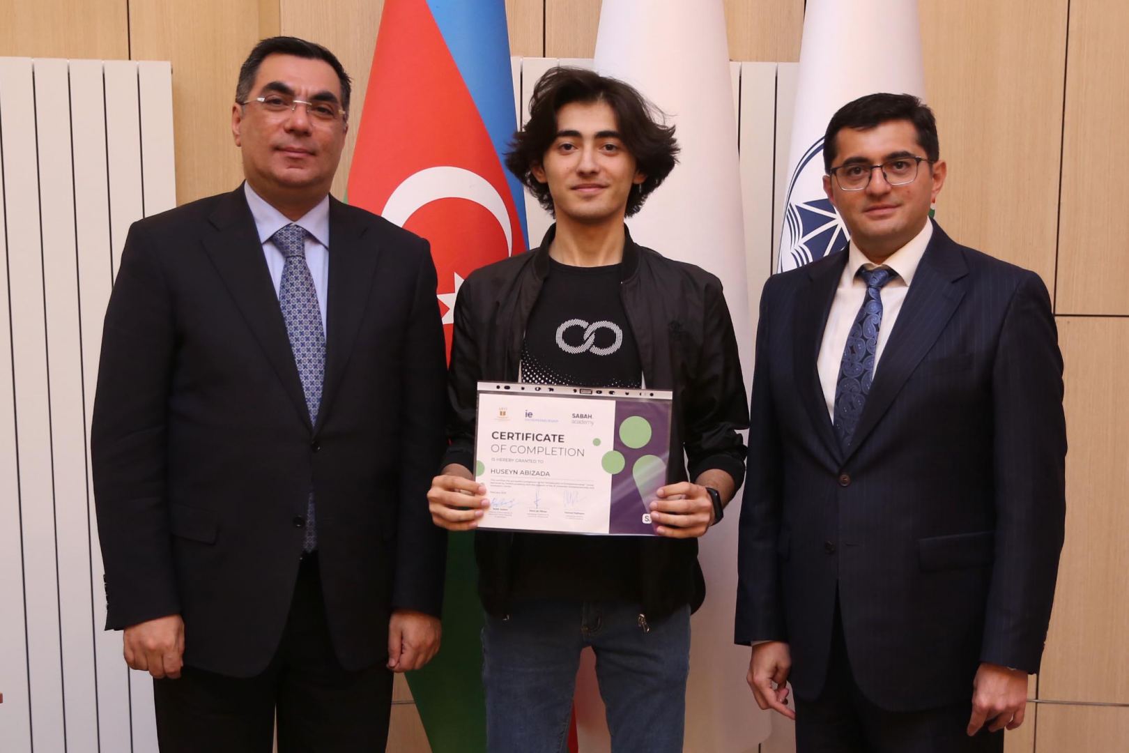 В Бакинской высшей школе нефти были вручены сертификаты выпускникам программы “SABAH.academy” (ФОТО)
