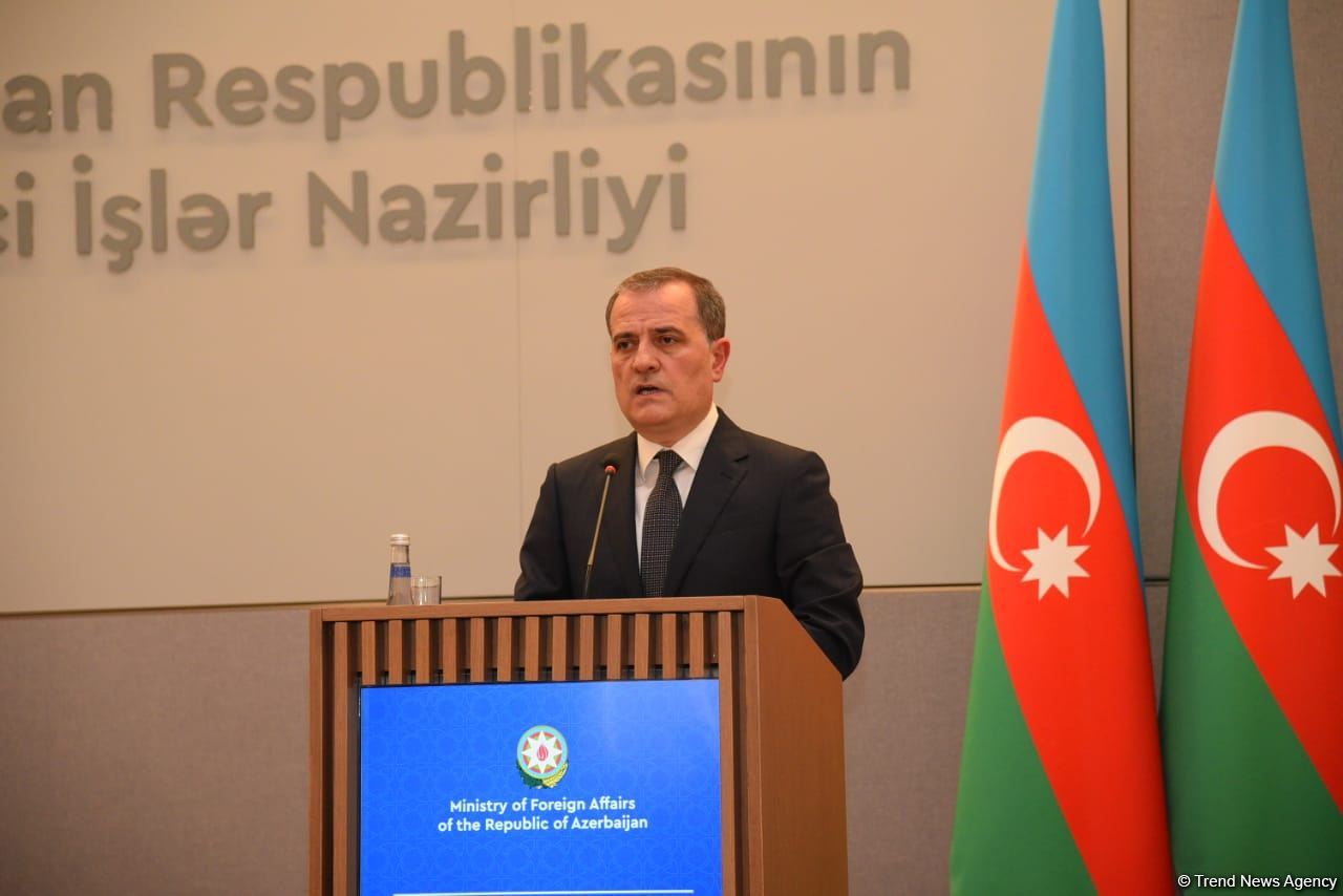Азербайджан приглашает литовские компании воспользоваться преимуществами Среднего коридора – глава МИД