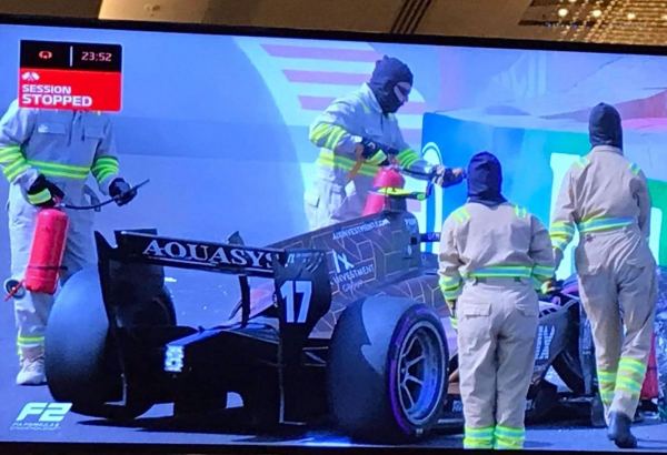 Во время рейтингового раунда команд "Формулы-2" в Баку произошла авария (ФОТО)