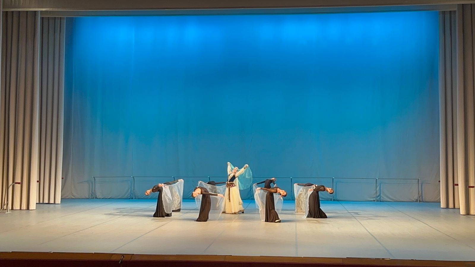 Впервые на госэкзамене в Москве! Азербайджанские танцы в исполнении представителей США, Южной Кореи, Италии и Японии (ВИДЕО, ФОТО)