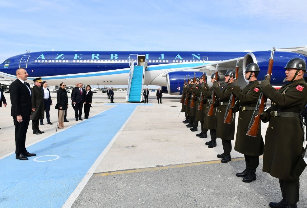 President Ilham Aliyev, First Lady Mehriban Aliyeva arrive in Türkiye for visit (PHOTO/VIDEO)