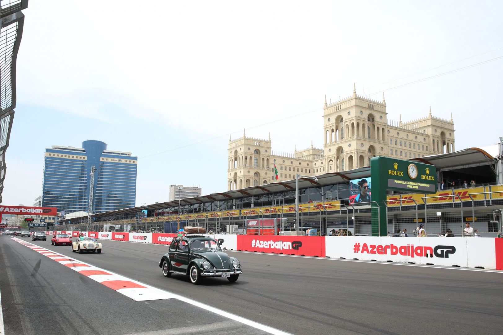 Parade of classic cars organized at Formula 1 Azerbaijan Grand Prix track (PHOTO/VIDEO)