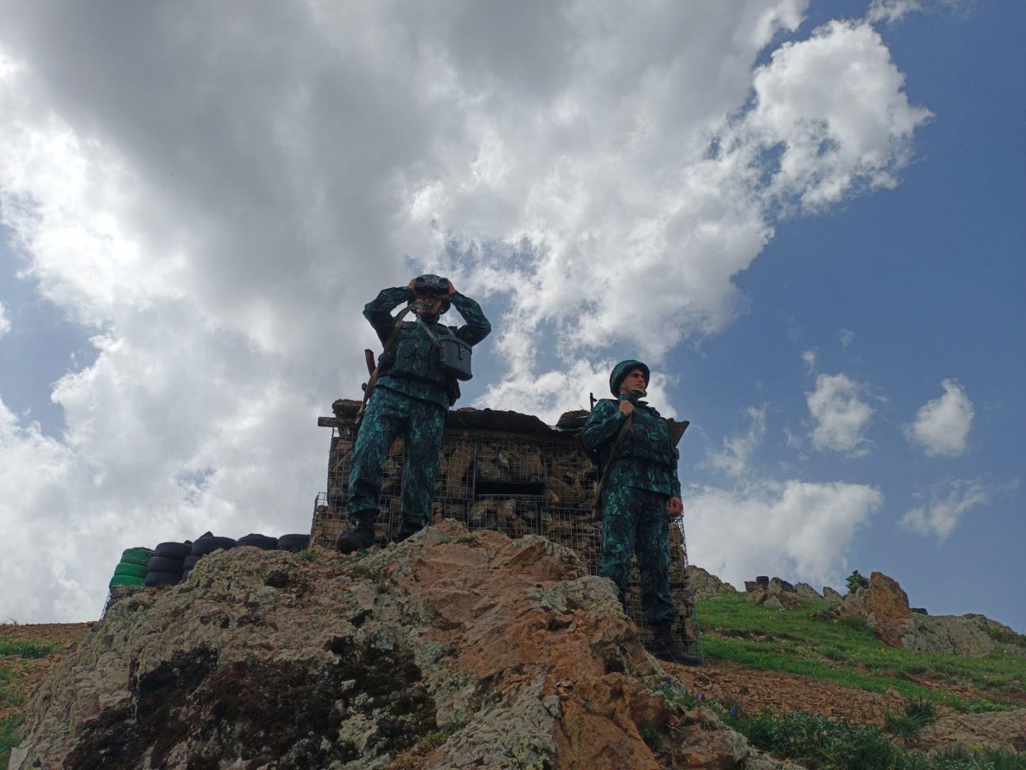 Госпогранслужба Азербайджана назвала число задержанных в апреле нарушителей границы (ФОТО)