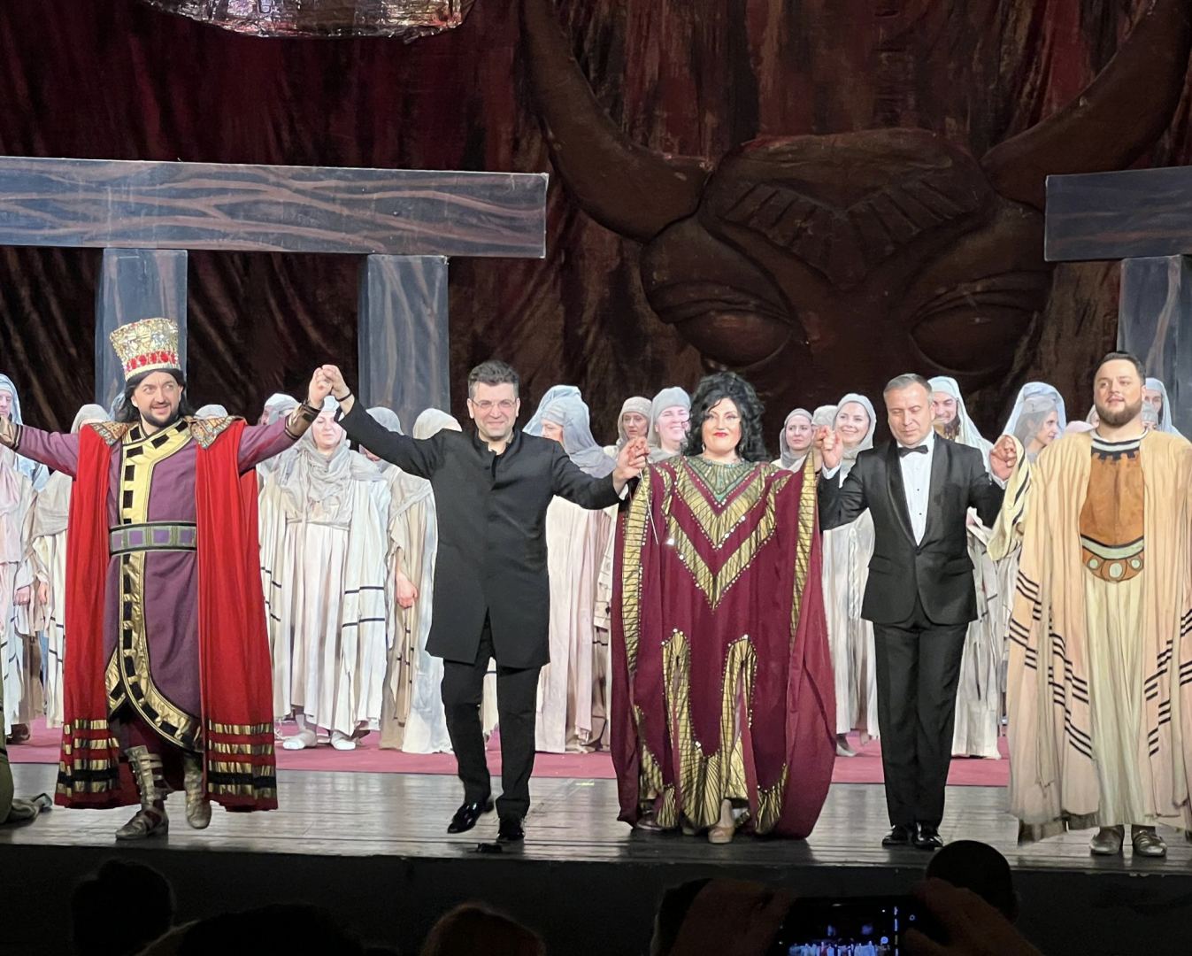 Впервые в истории театра Бухареста представлен спектакль под управлением азербайджанского дирижера (ФОТО)
