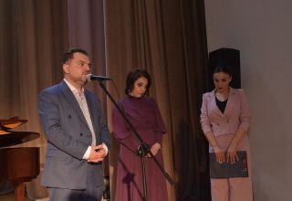 В Баку представлена "Героическая элегия" с участием ветеранов Карабахской войны  
 (ВИДЕО, ФОТО)
