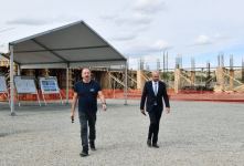Президент Ильхам Алиев ознакомился с ходом строительных работ в здании средней школы в городе Джебраил (ФОТО/ВИДЕО)