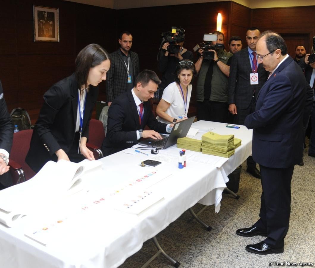 Polling station set up at Turkish Embassy in Baku amid elections in Türkiye (PHOTO)
