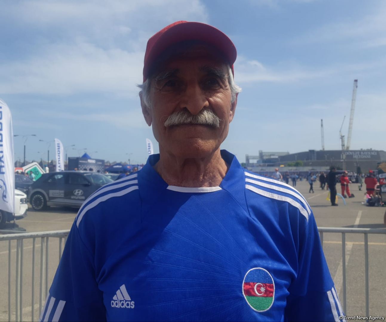 Пробежал дистанцию полностью – 84-летний участник "Бакинского марафона-2023"