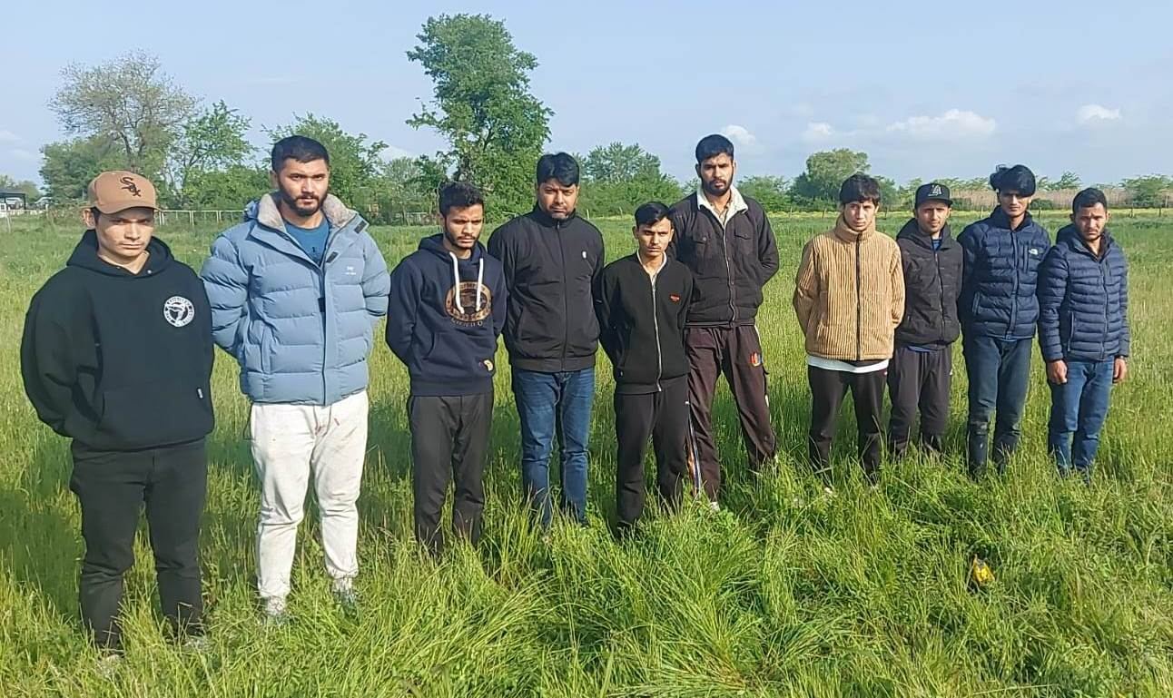 Azerbaijan keeps detaining citizens of Nepal trying to violate state border (PHOTO)