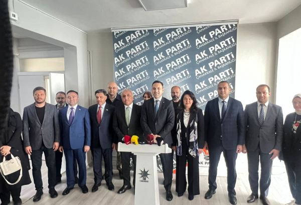 Делегация Азербайджана посетила офис Партии справедливости и развития в Чанаггале (ФОТО)