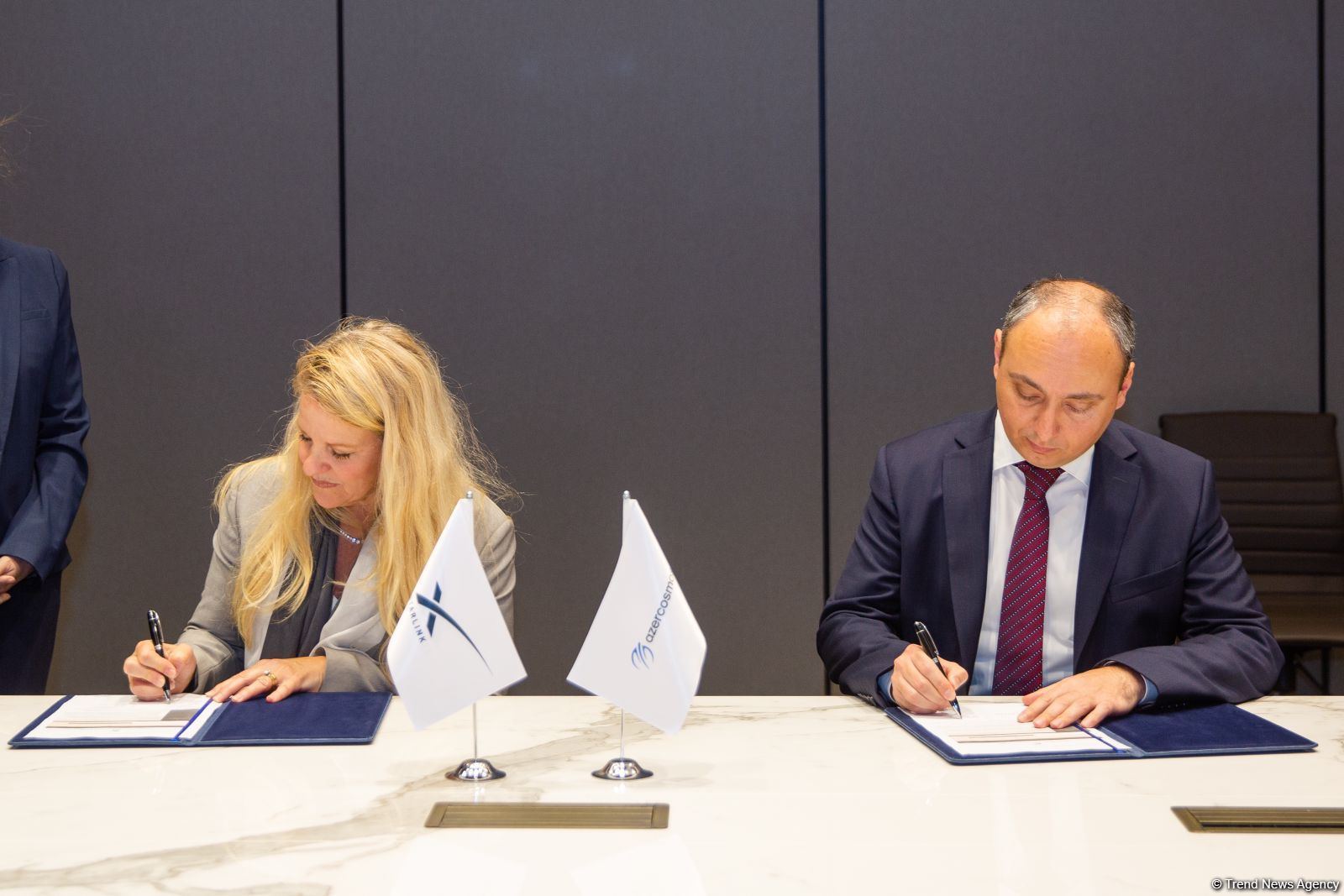 Azercosmos, SpaceX sign cooperation agreement