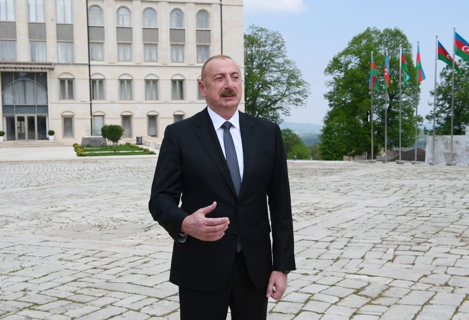 Президент Ильхам Алиев: Избрав в лице Гейдара Алиева сильного Лидера, азербайджанский народ не ошибся