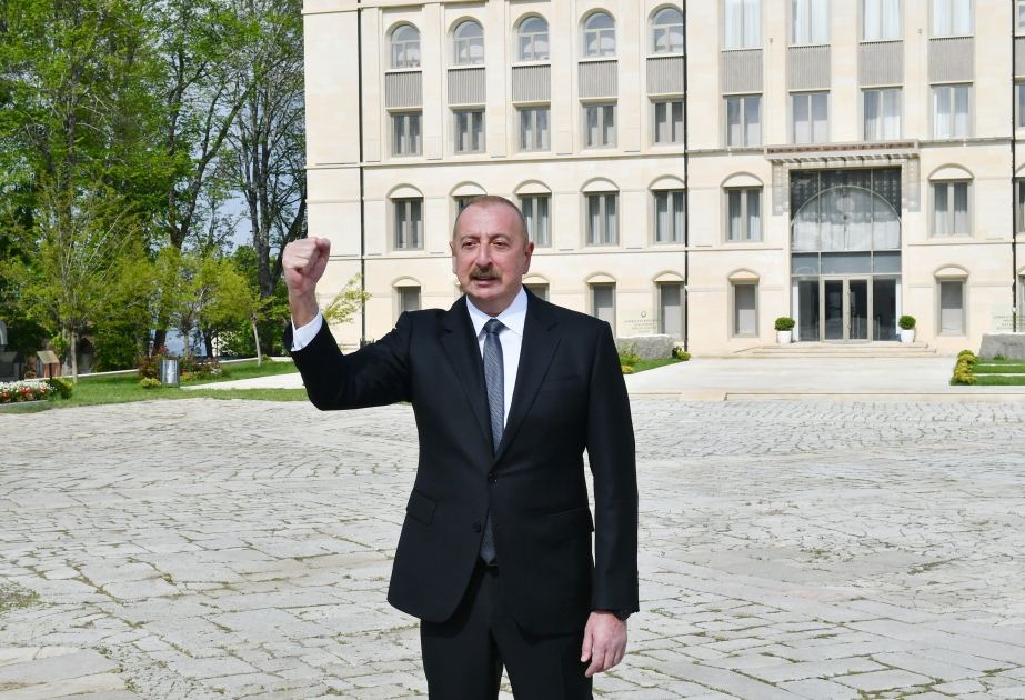 Президент Ильхам Алиев: Со 2 мая по настоящее время в Карабахе и Восточном Зангезуре заложен фундамент 10 сел