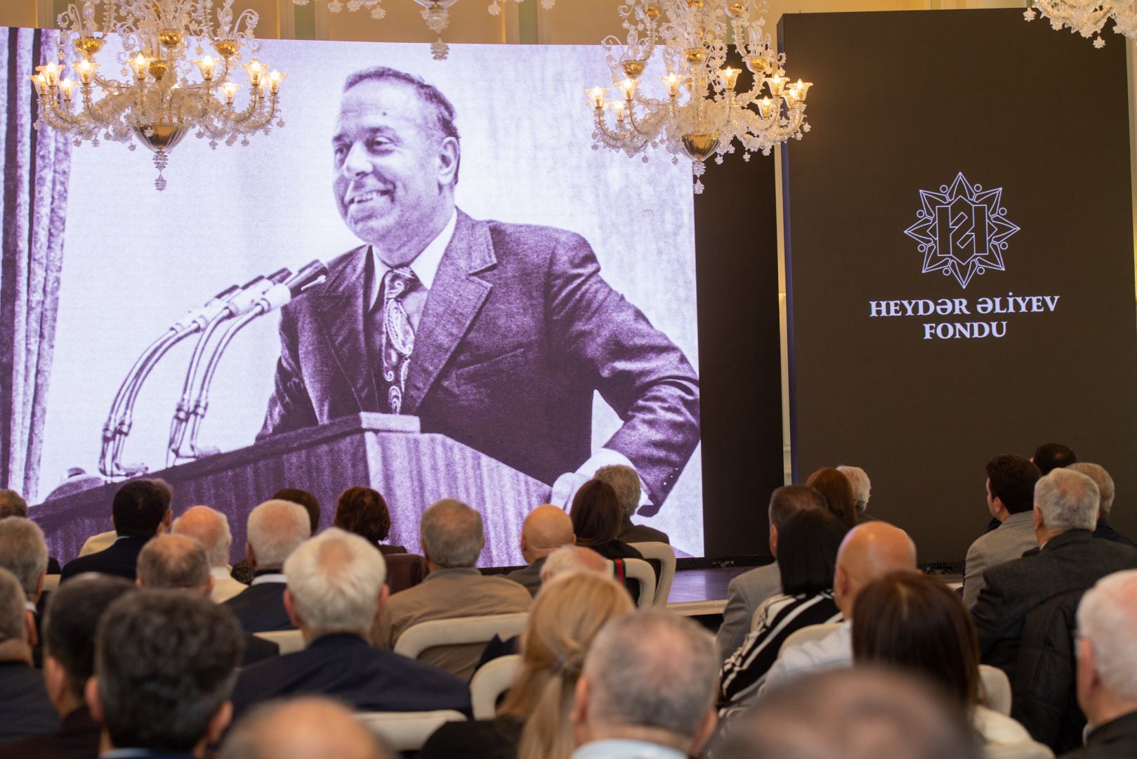 В Шуше состоялся показ фильма, посвященного 100-летию со дня рождения великого лидера Гейдара Алиева (ФОТО)